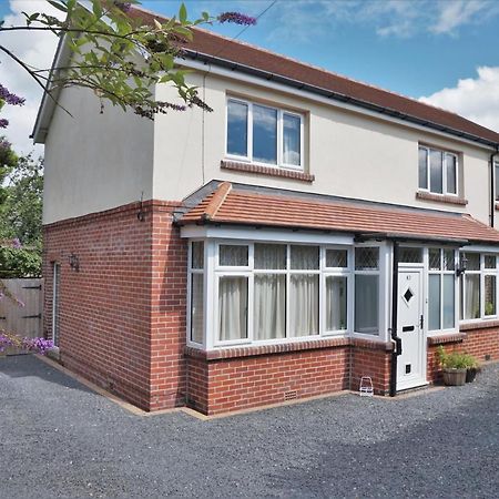 Grange Croft Villa Ben Rhydding Kültér fotó